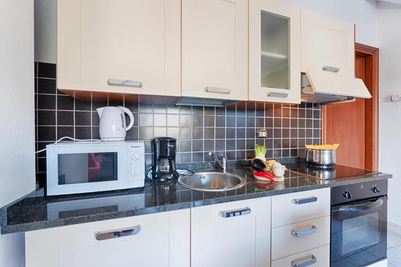 1-Bedroom Apartment Bello Posto Acquaseria المظهر الخارجي الصورة