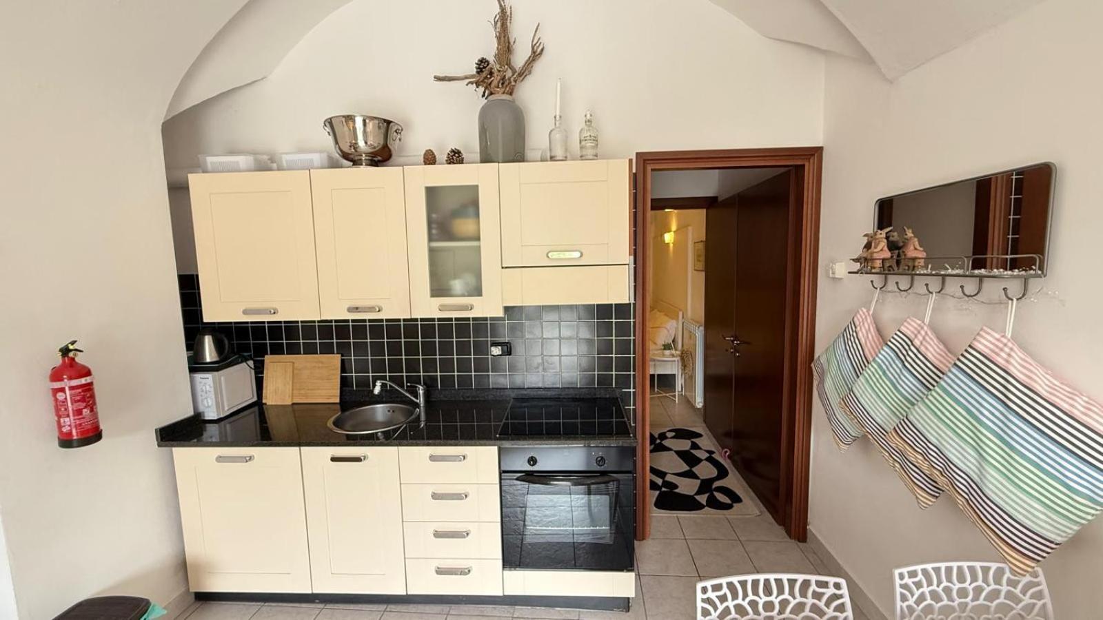 1-Bedroom Apartment Bello Posto Acquaseria المظهر الخارجي الصورة